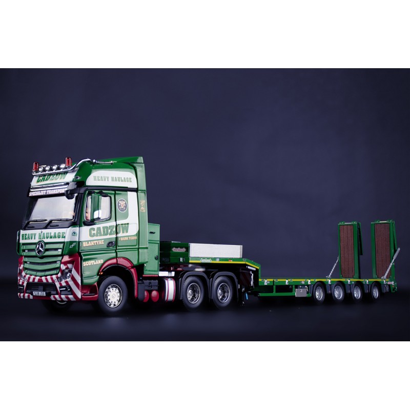 Cadzow Mercedes-Benz Actros GigaSpace 6x4 with Nooteboom MCOS 4-Axle Semi Low Loader 1:50 Scale