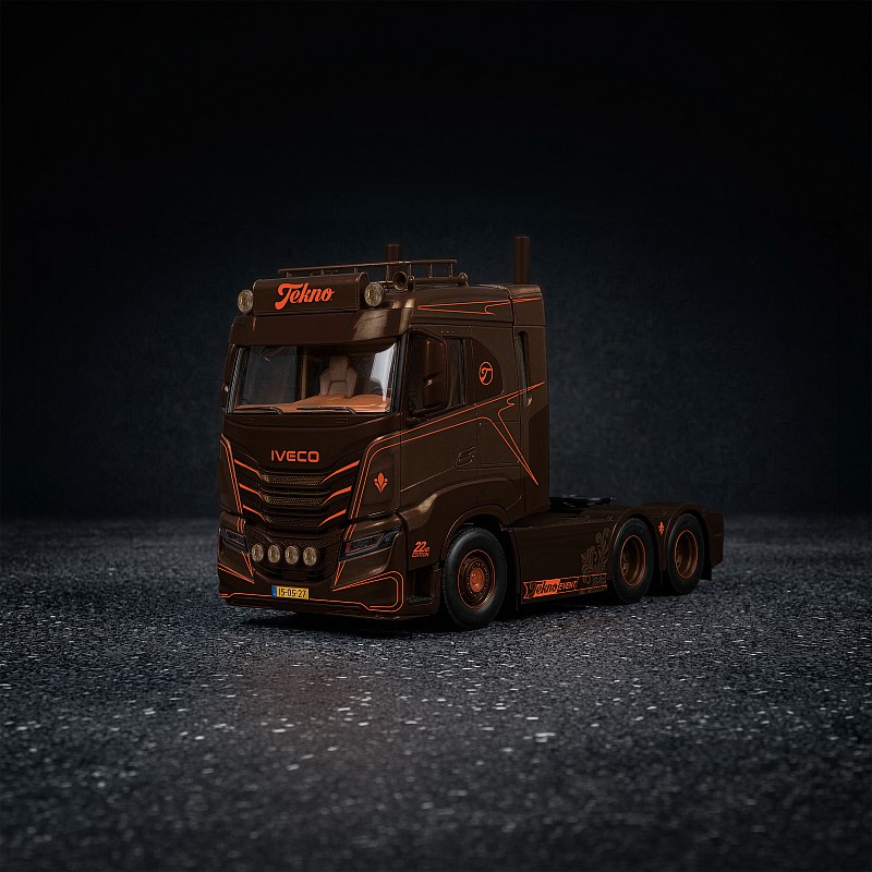 Tekno Event 2027  Iveco S-Way Low Roof 6x2 Tag Axle Tractor Unit