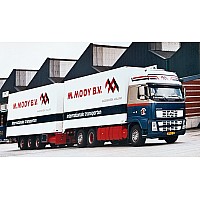 M Mooy Volvo FH02 Globetrotter XL & Trailer