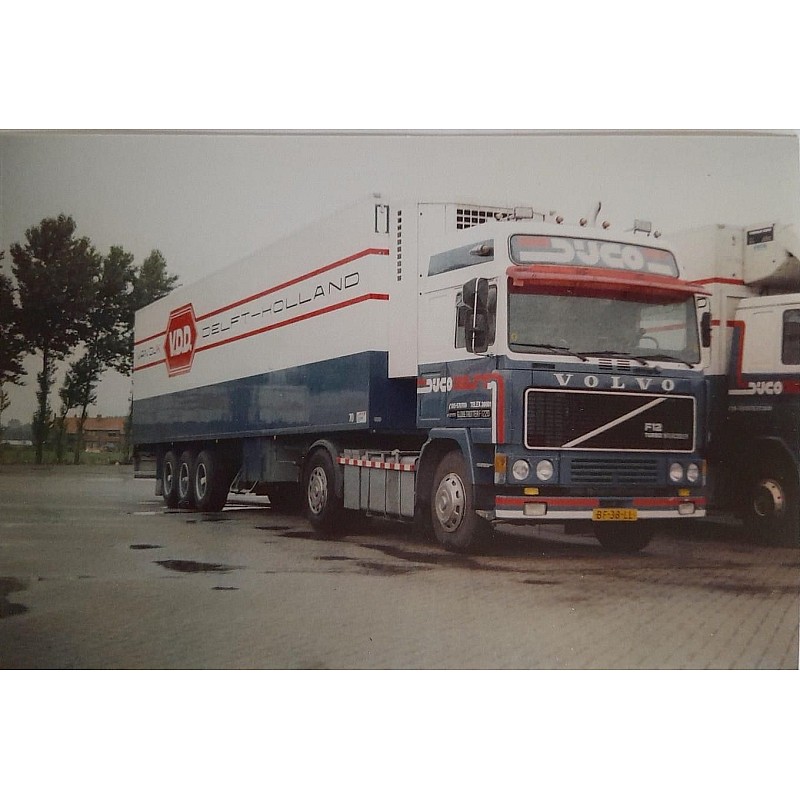 Dijco Volvo F12 Globetrotter & Reefer Trailer
