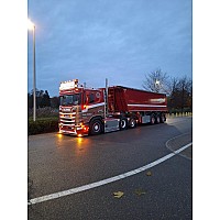 Ronny Ceusters Scania NGR Lowroof 6x2 & Tipper Trailer