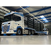 Van Hameren DAF XF 6x2 Trailing Axle Tractor with 3-axle Semi Lowloader