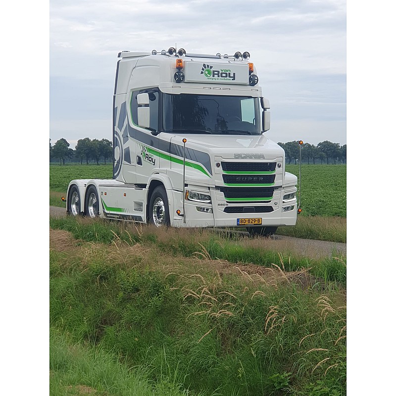 Van Roy Tuft Scania S Highline