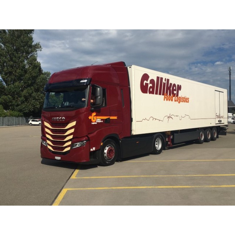 Iveco S-way with 3-axle refrigerated trailer Galliker