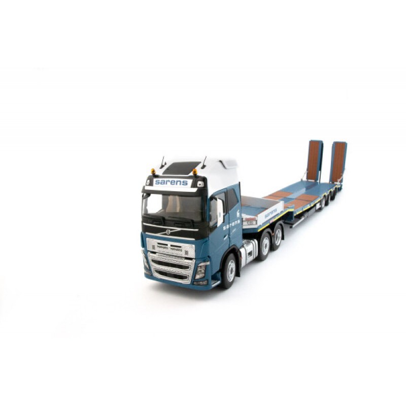 Sarens Volvo With Lowloader 3-Axle 1:32 Sarens Volvo With Lowloader 3-Axle 1:32