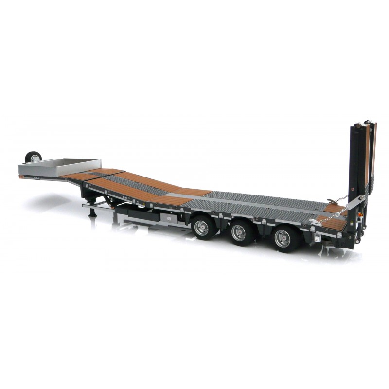 Nooteboom Semi Lowloader Wood Black 1:32 Scale