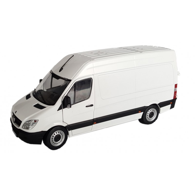 Mercedes-Benz Sprinter white  1:32 Scale