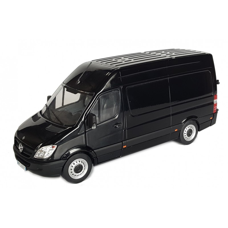 Mercedes-Benz Sprinter Black 1:32 Scale